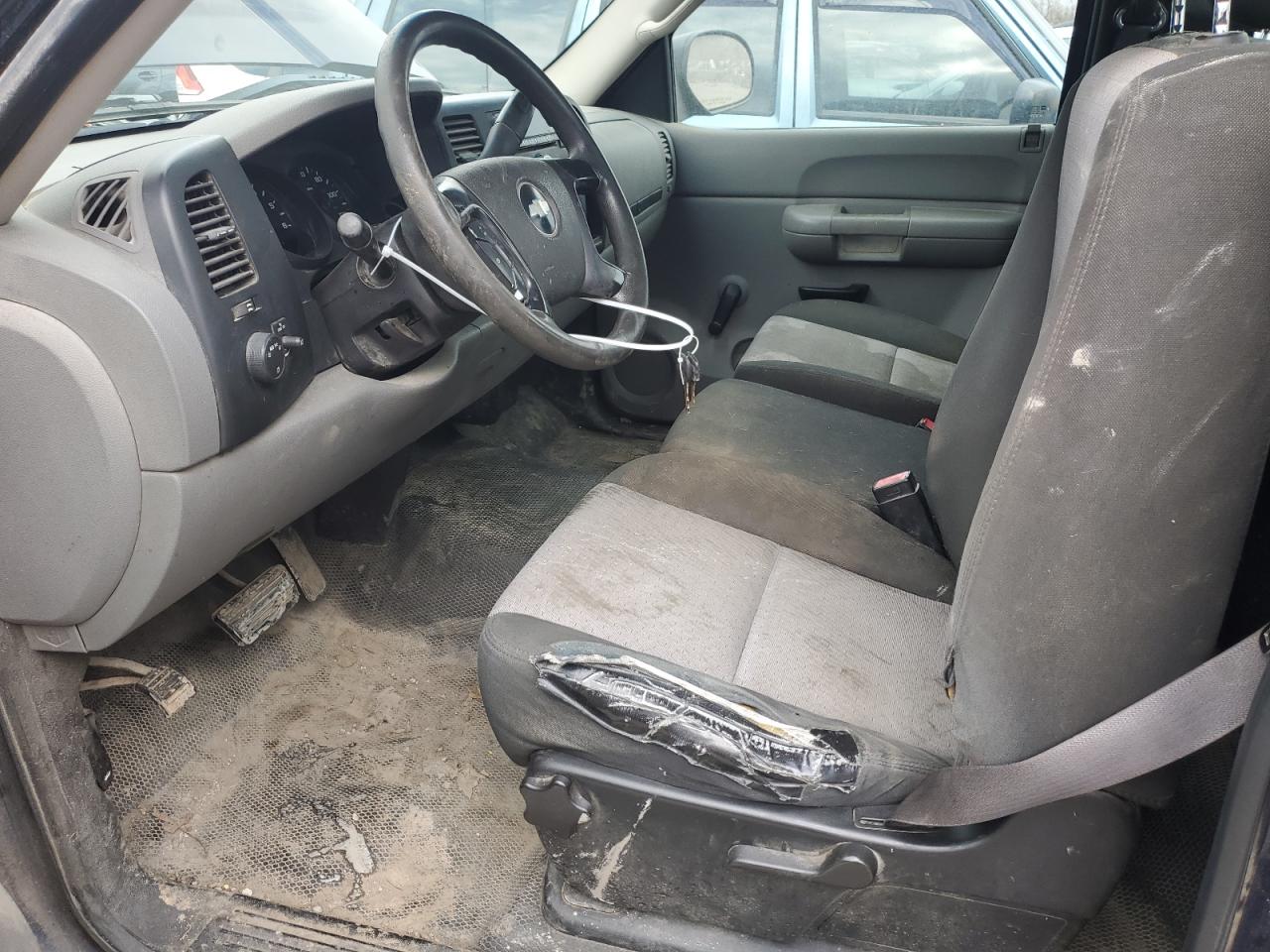 2009 Chevrolet Silverado - Image 7