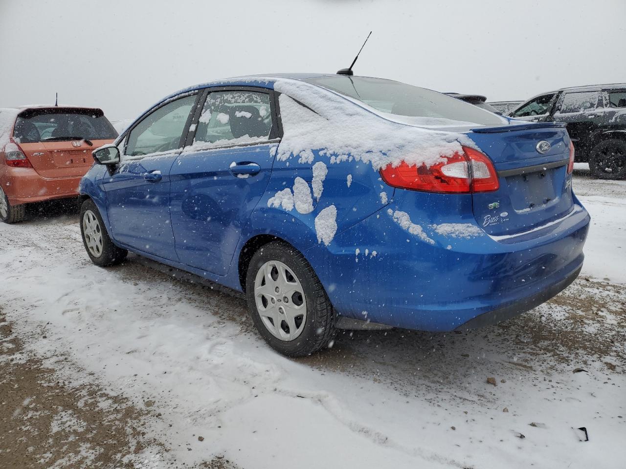 2011 Ford Fiesta - Image 2