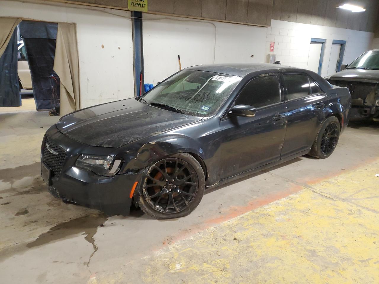 2018 Chrysler 300 S na sprzedaż w Indianapolis, IN - All Over