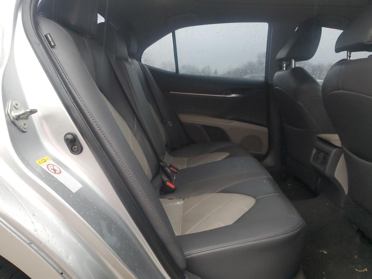 2018 Toyota Camry - Image 10