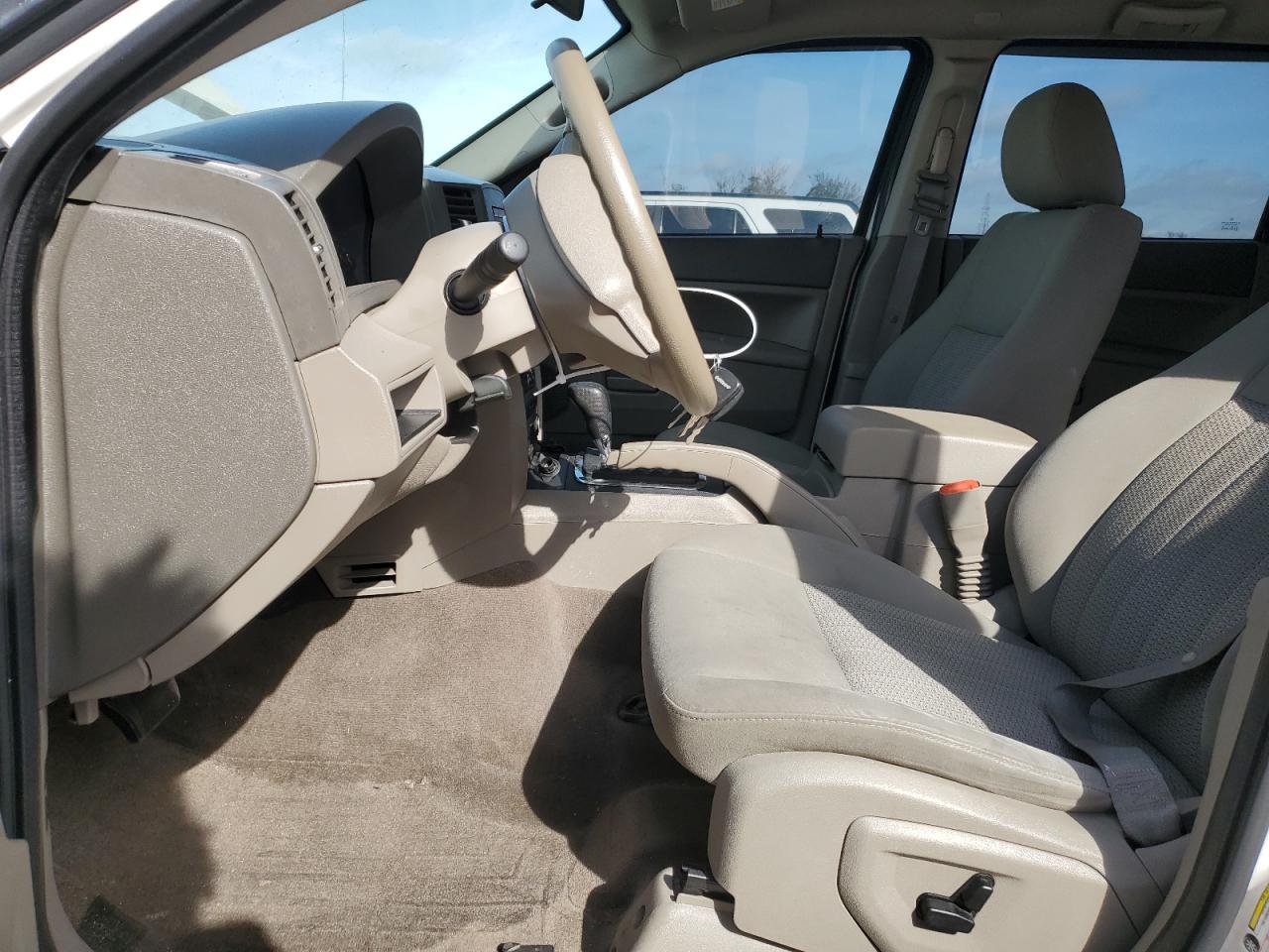 2007 Jeep Grand Cherokee - Image 7