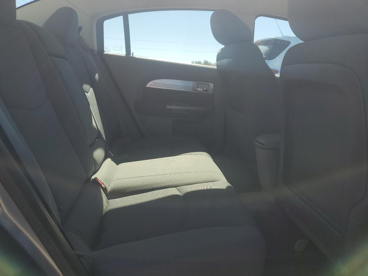 2007 Chrysler Sebring - Image 10