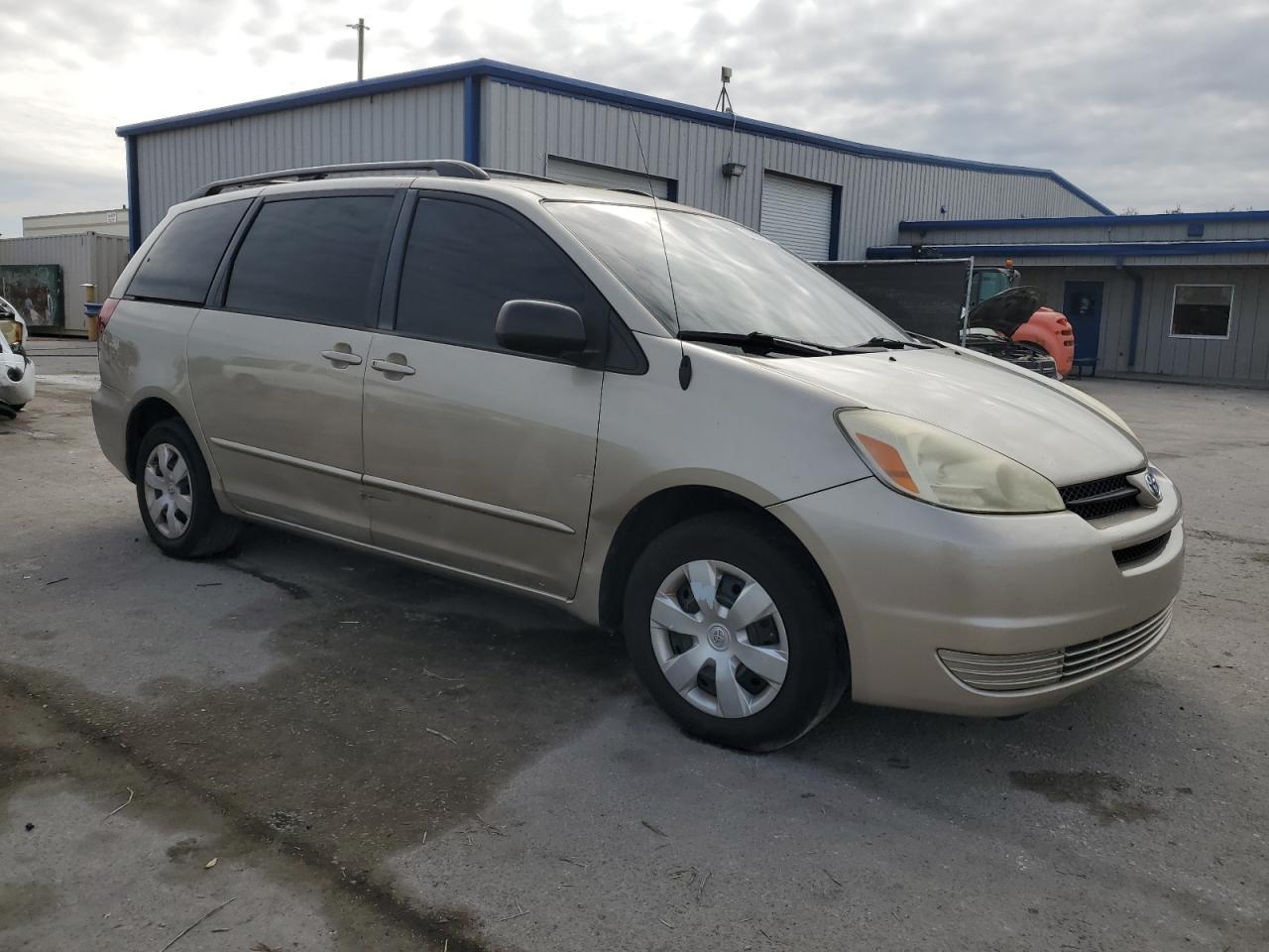 2005 Toyota Sienna - Image 4