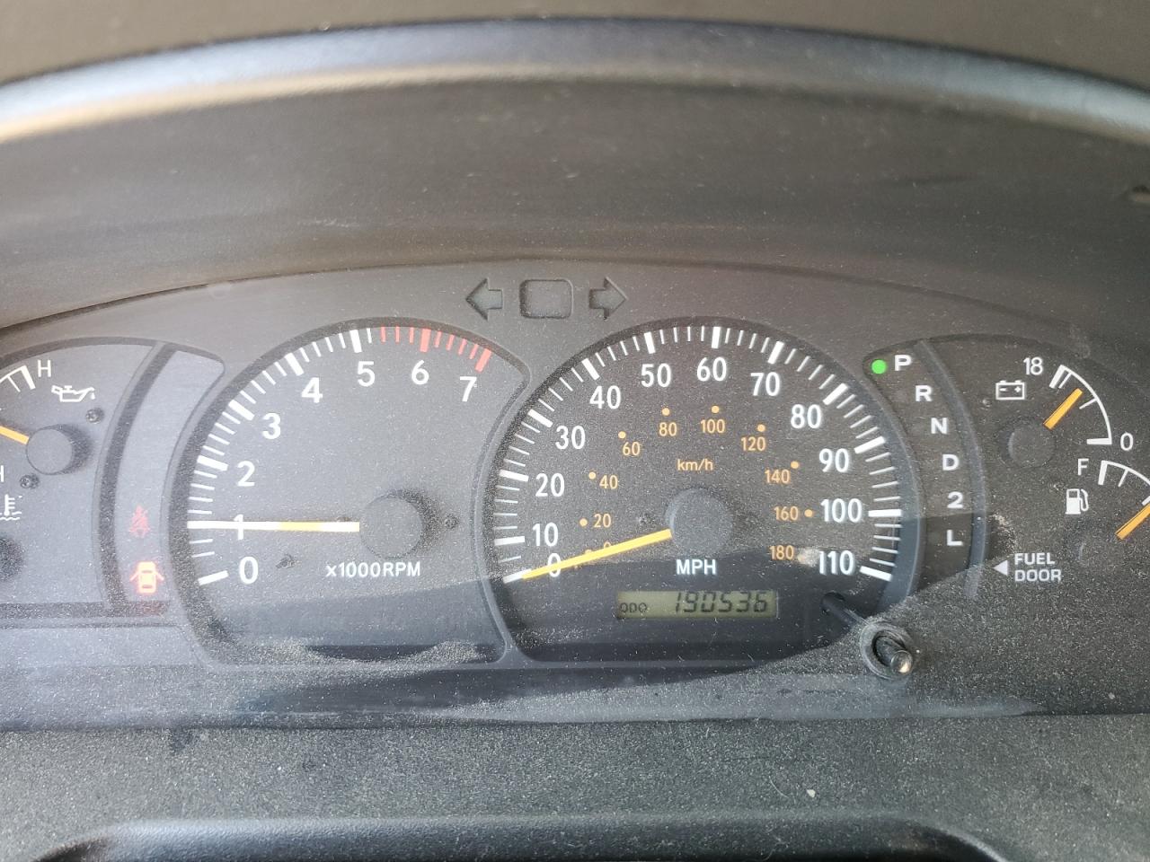 2004 Toyota Tundra - Image 9