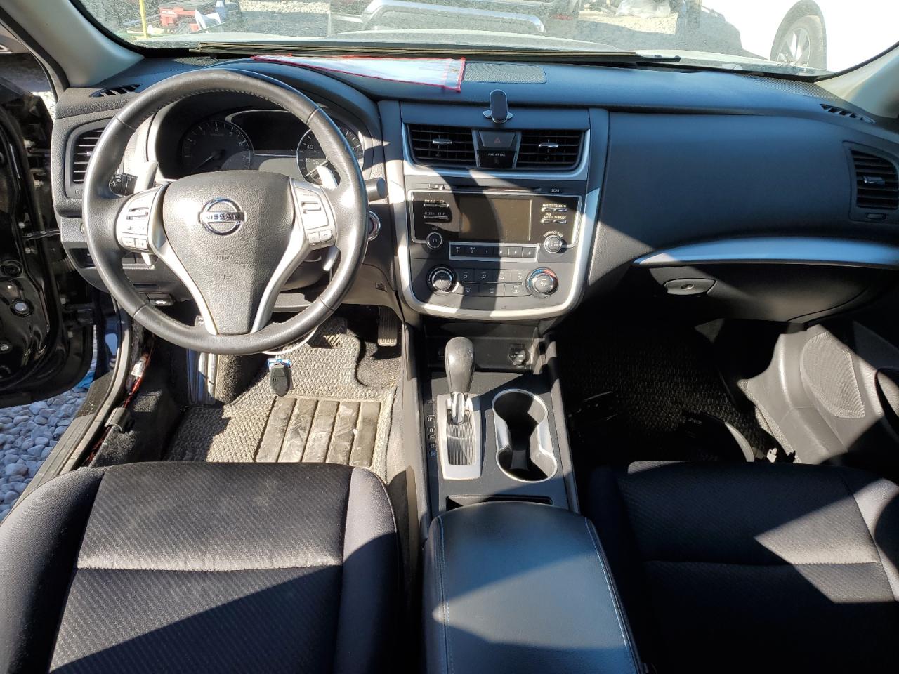 2017 Nissan Altima - Image 8