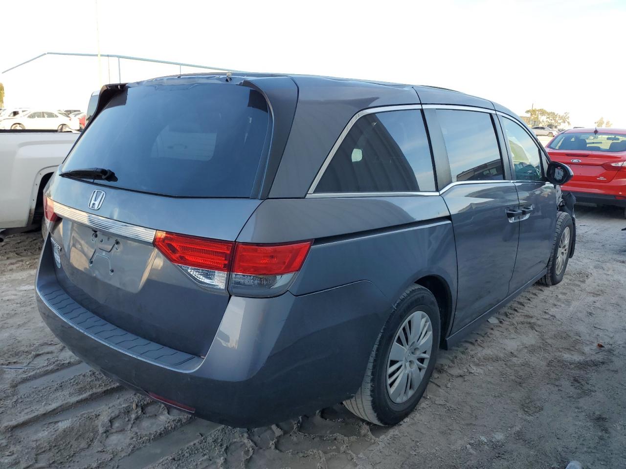 2014 Honda Odyssey - Image 3