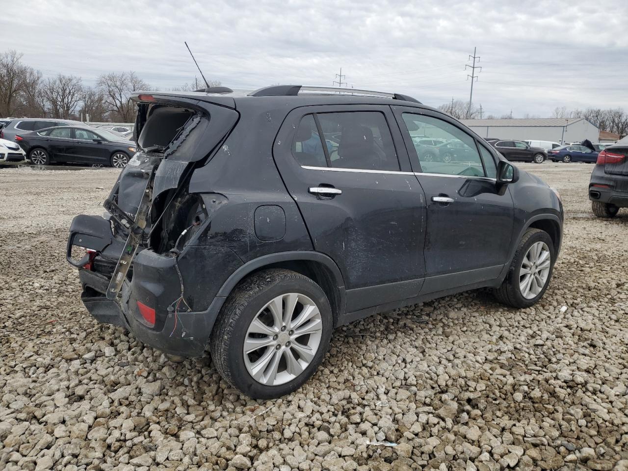 2017 Chevrolet Trax - Image 3