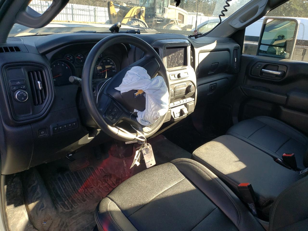 2022 Chevrolet Silverado - Image 8