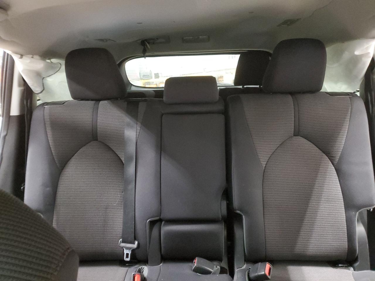 2020 Toyota Highlander - Image 10