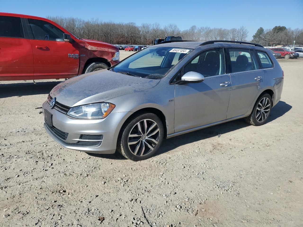 2016 Volkswagen Golf - Image 1