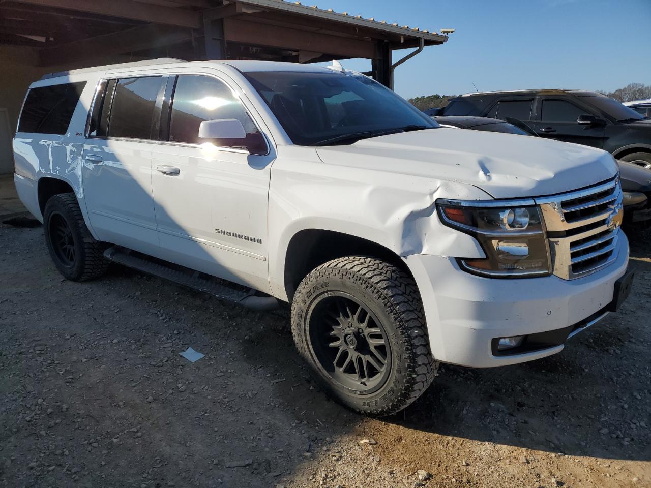 2017 Chevrolet Suburban - Image 4