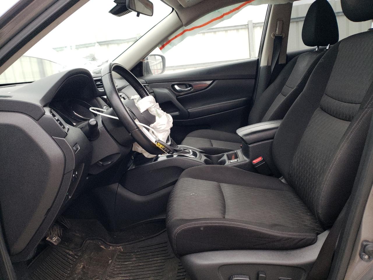 2020 Nissan Rogue - Image 7