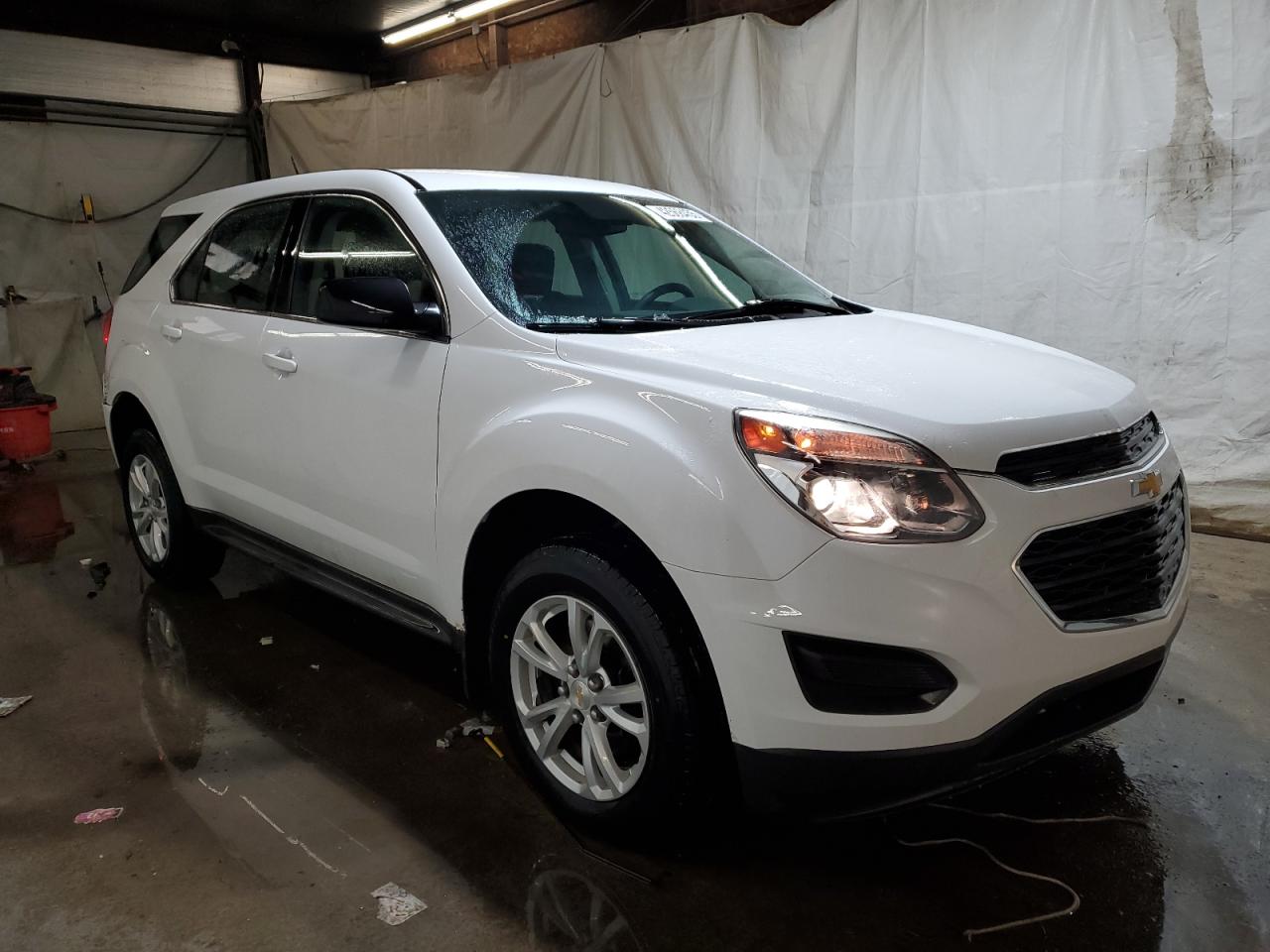 2017 Chevrolet Equinox - Image 4