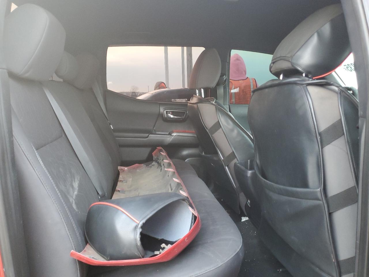 2017 Toyota Tacoma - Image 10