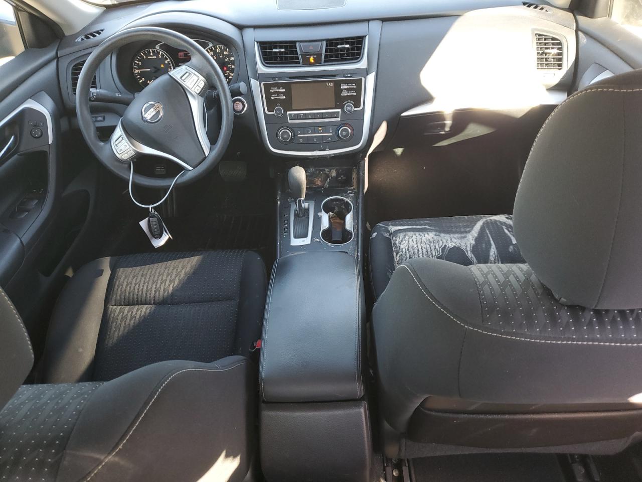 2017 Nissan Altima - Image 8