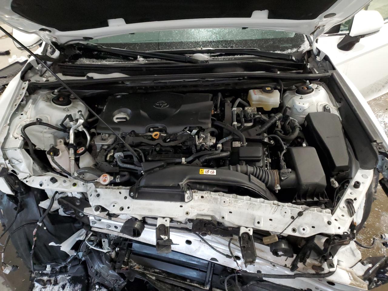 2022 Toyota Camry - Image 11