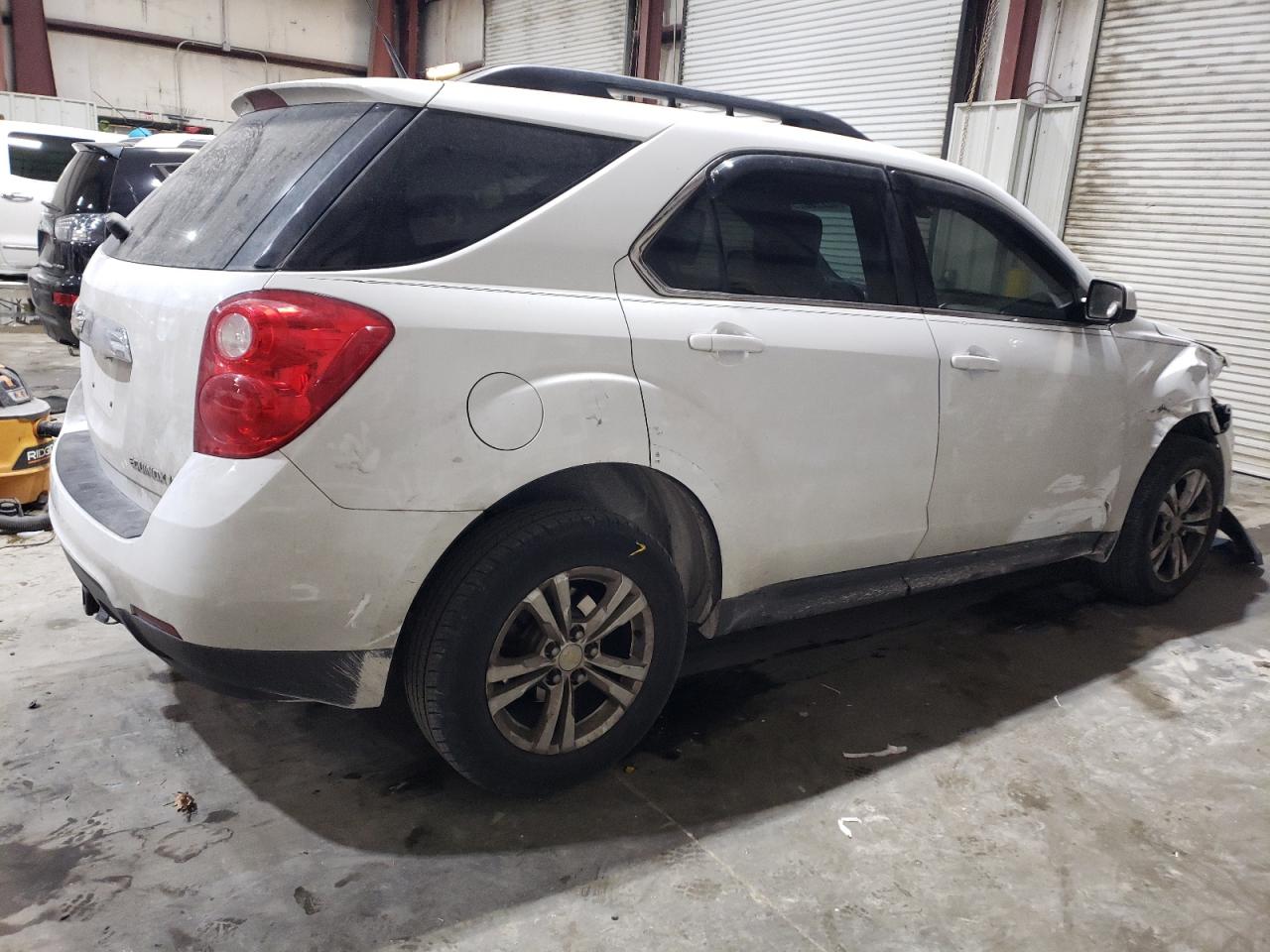 2011 Chevrolet Equinox - Image 3