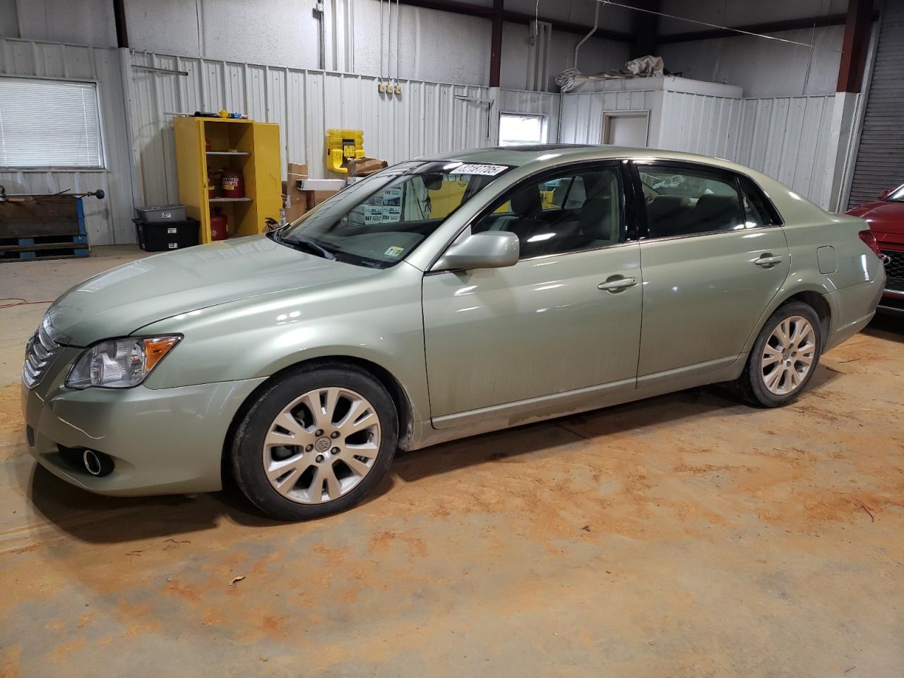 2010 Toyota Avalon - Image 1