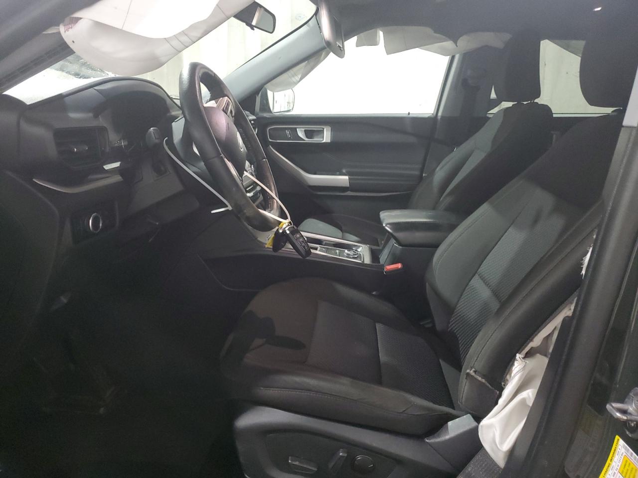 2023 Ford Explorer - Image 7