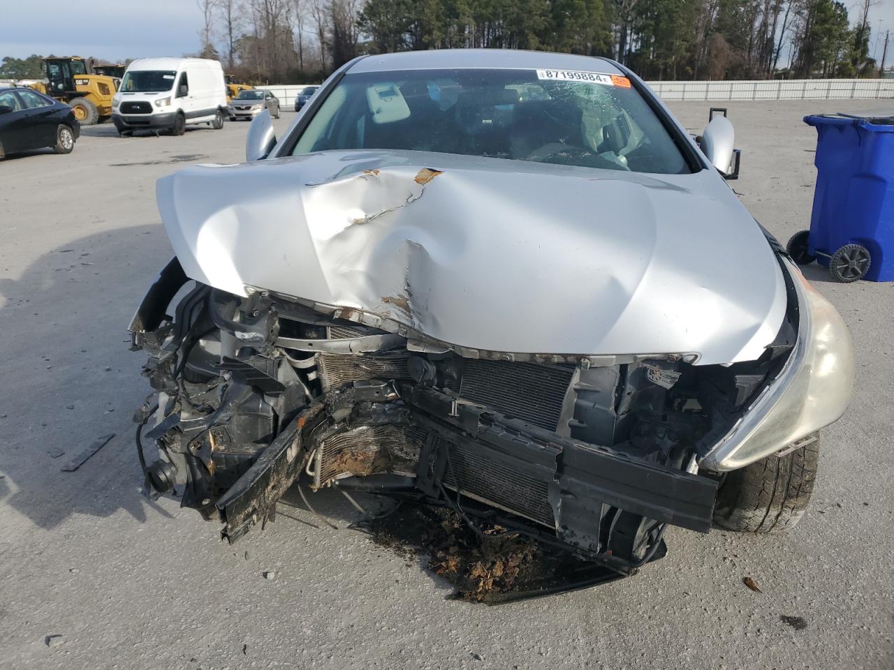 2011 Hyundai Sonata - Image 5