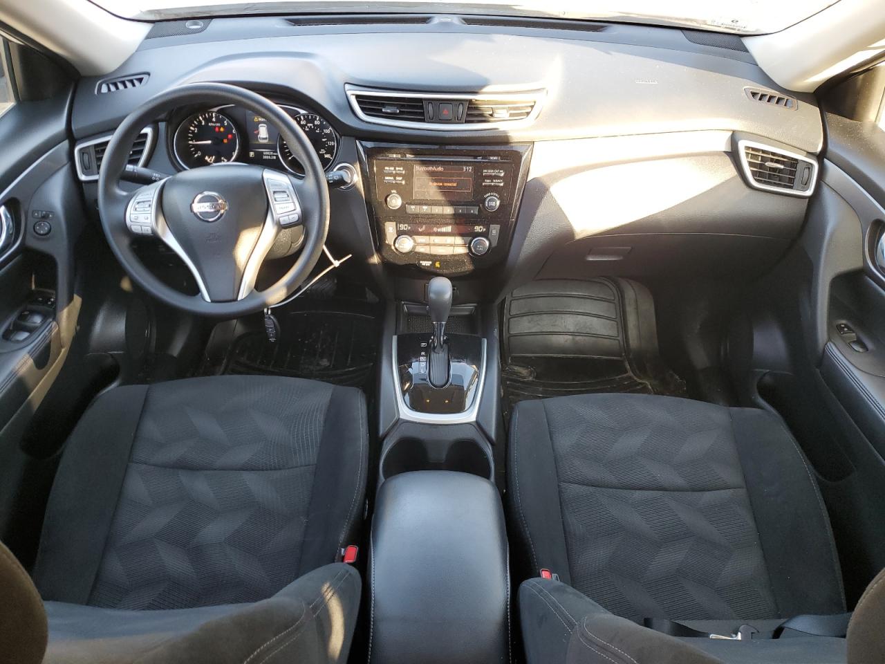 2016 Nissan Rogue - Image 8