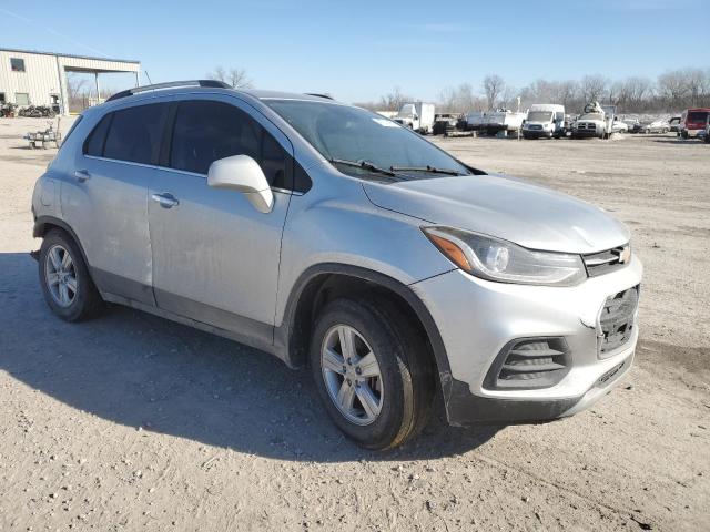 CHEVROLET TRAX 2018 Silver