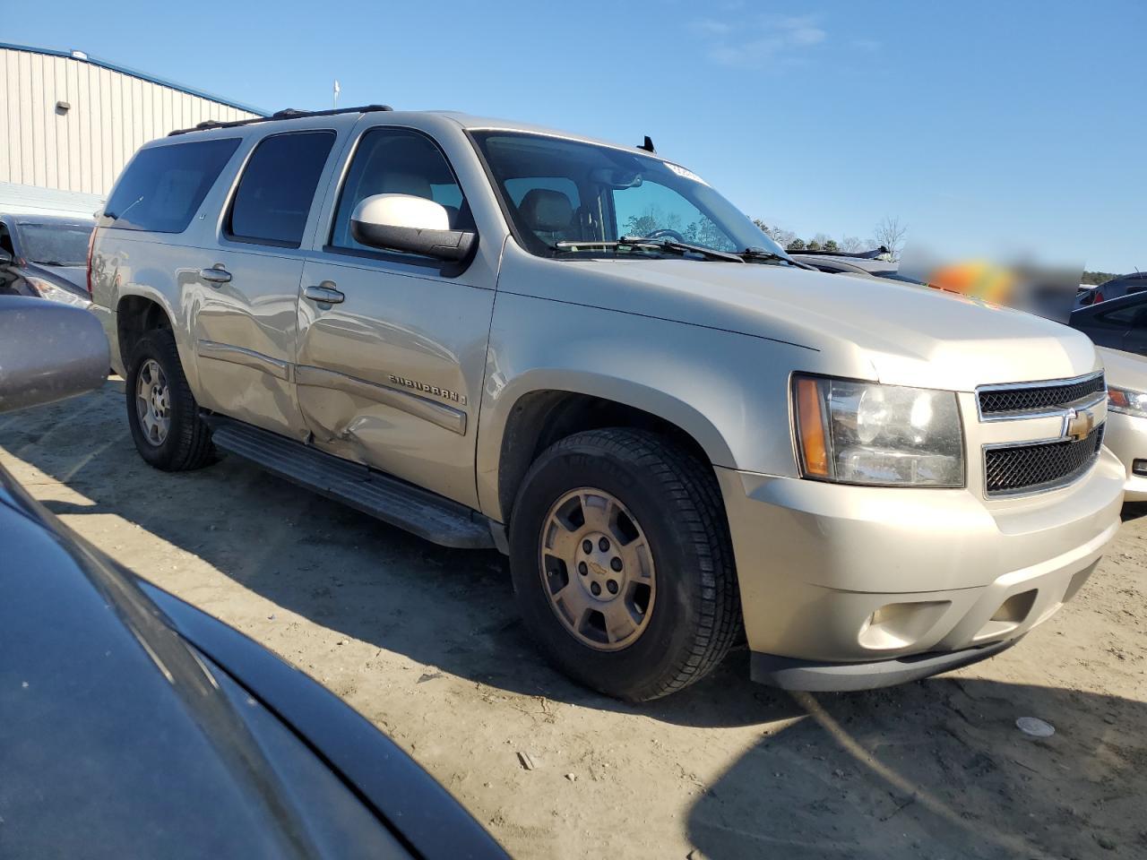 2007 Chevrolet Suburban - Image 4