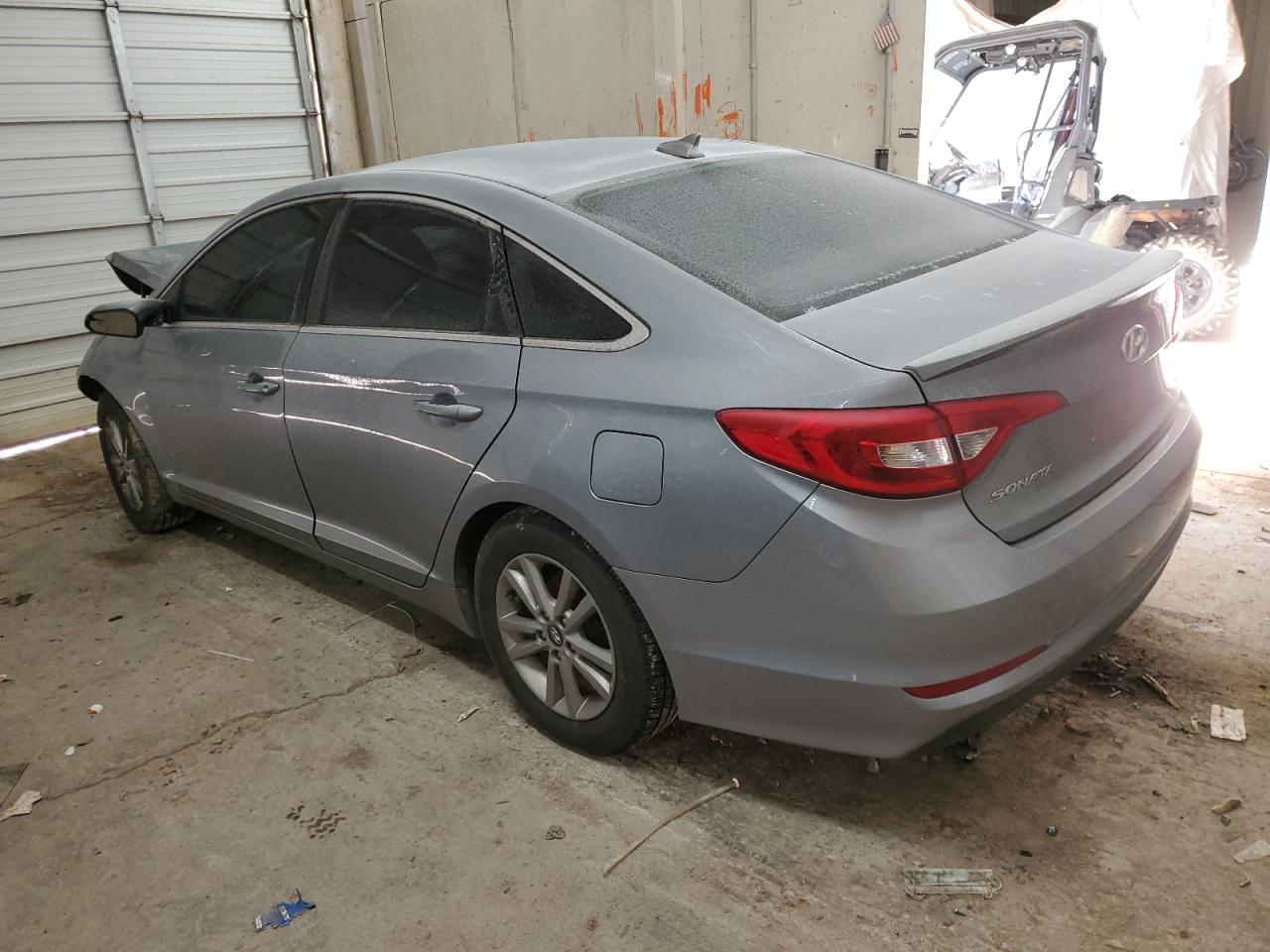 2016 Hyundai Sonata - Image 2