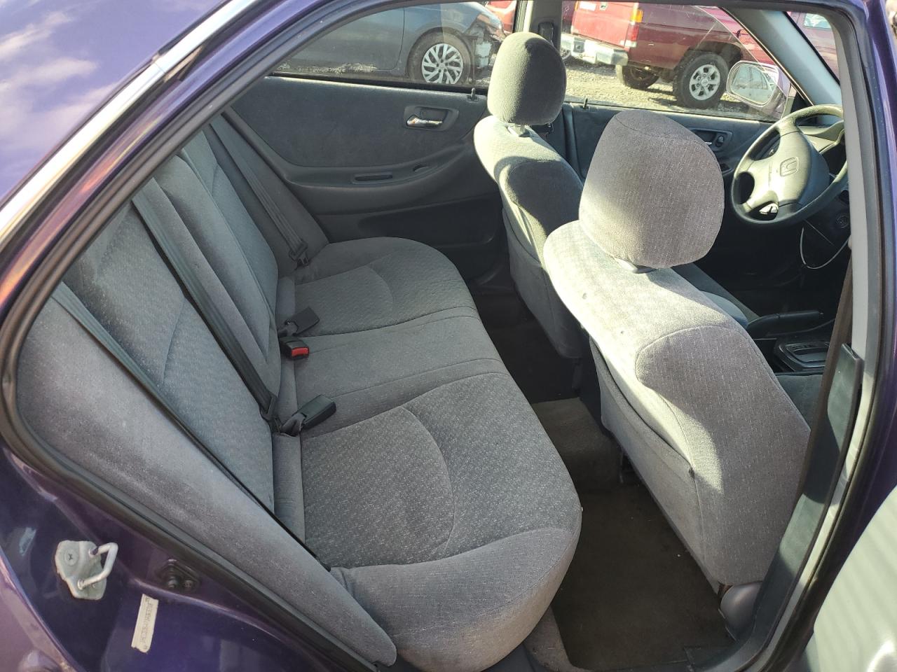 2001 Honda Accord - Image 10