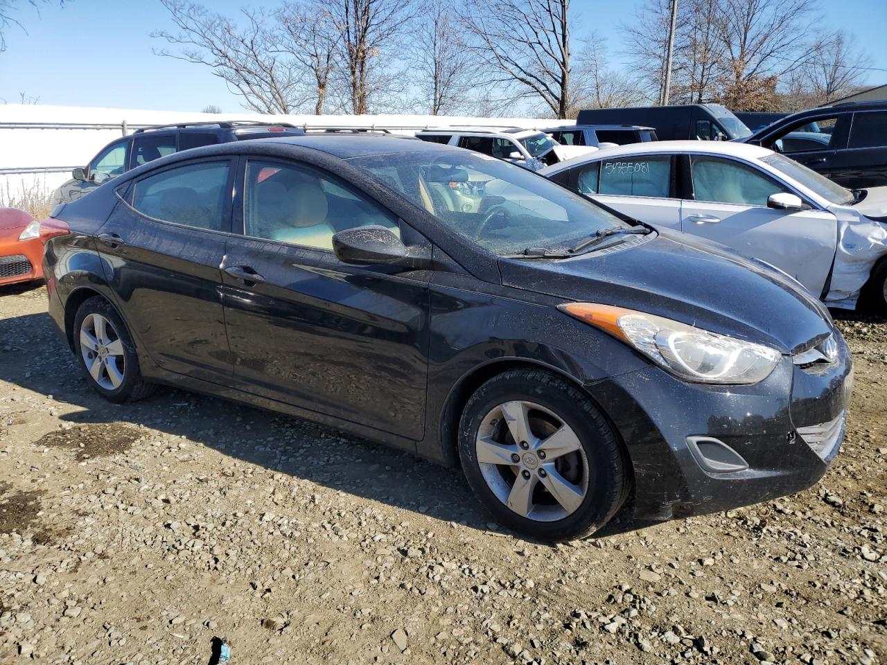 2013 Hyundai Elantra - Image 4