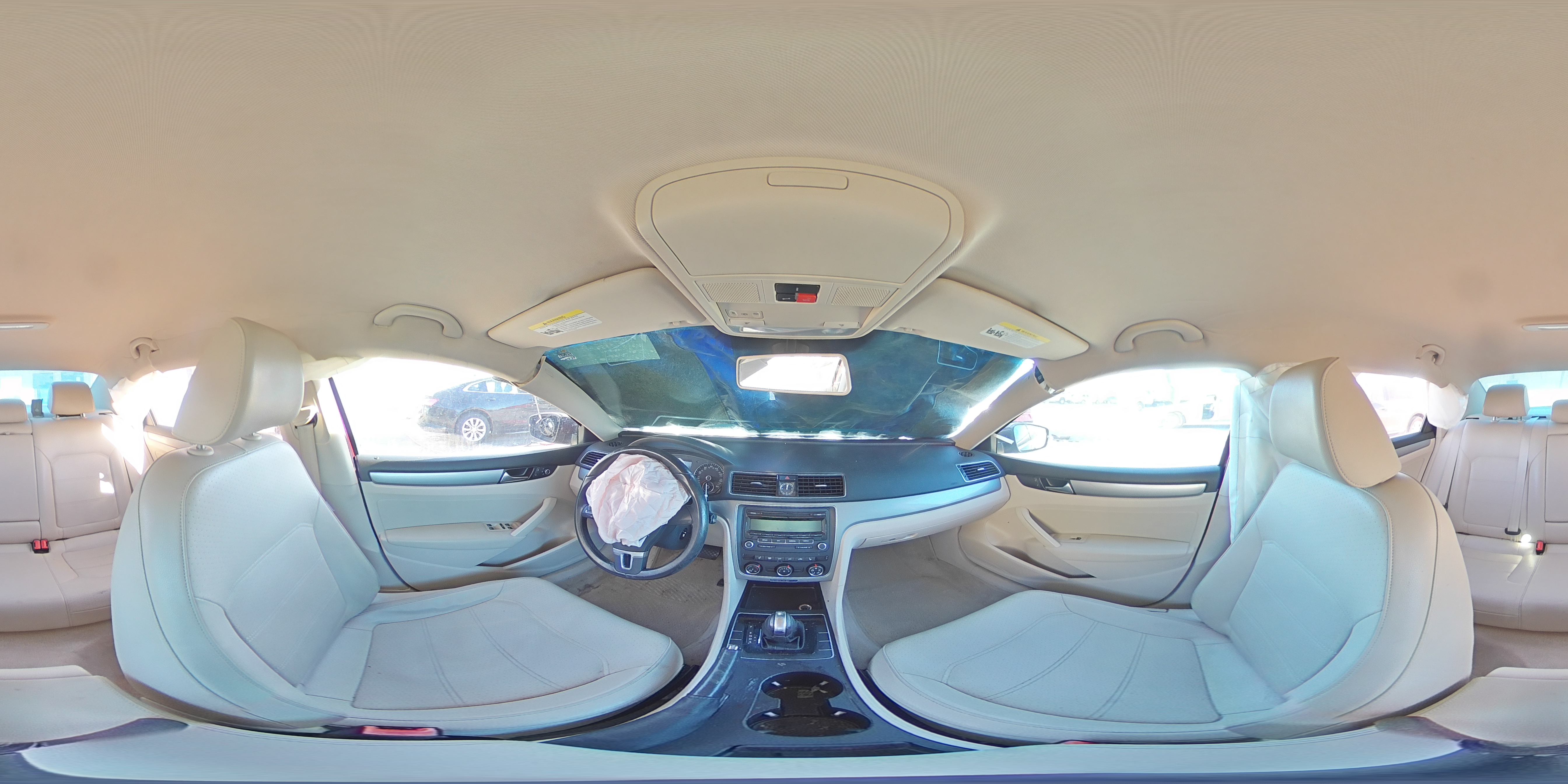 2014 Volkswagen Passat - Image 15