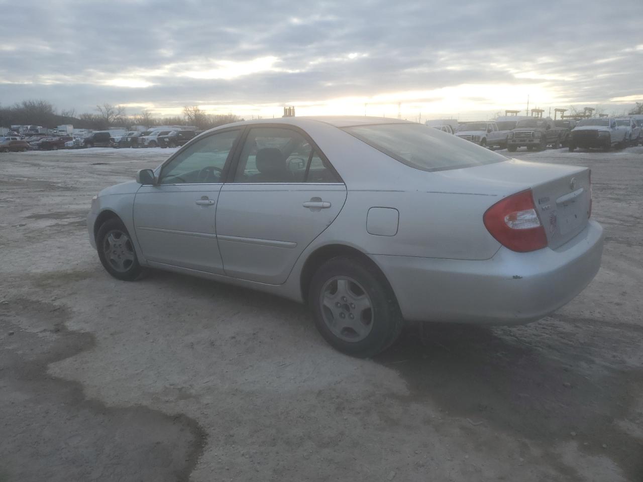 2003 Toyota Camry - Image 2
