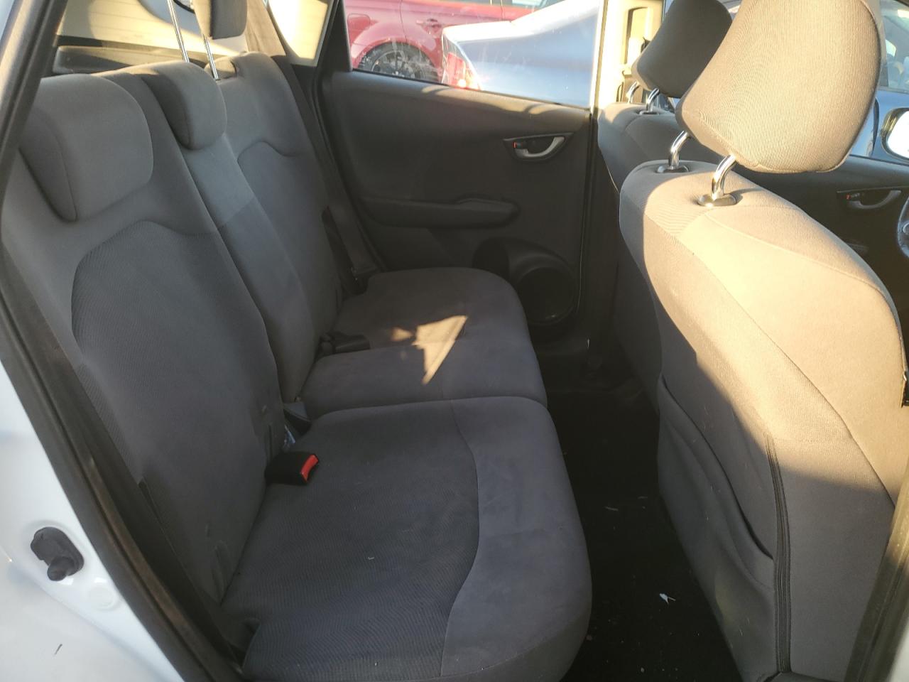 2009 Honda Fit - Image 10