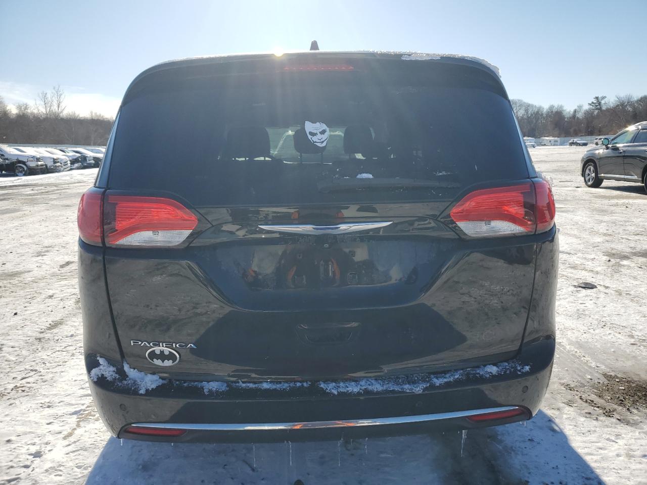 2017 Chrysler Pacifica - Image 6