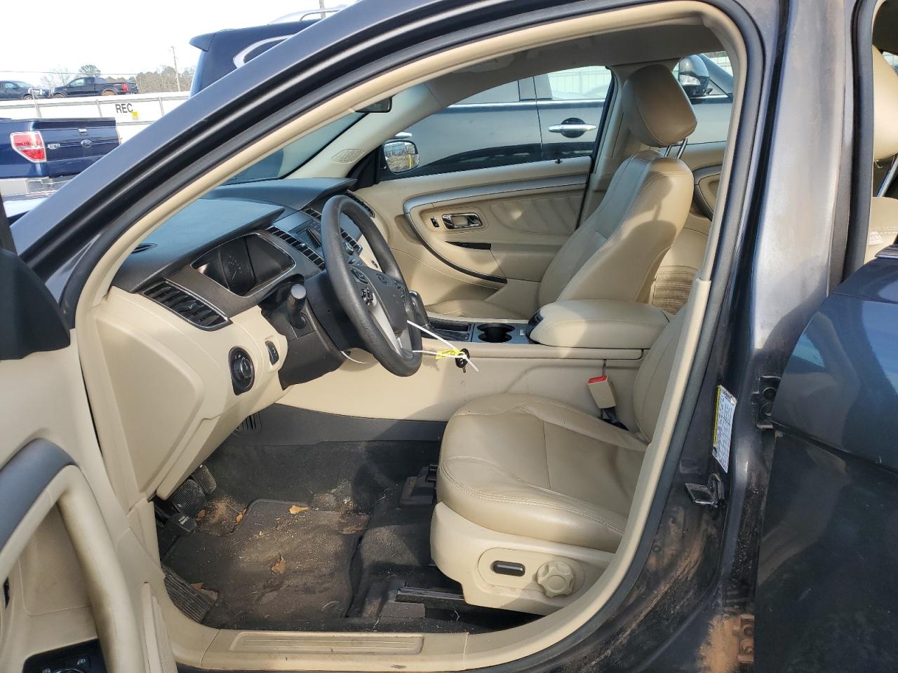 2017 Ford Taurus - Image 7