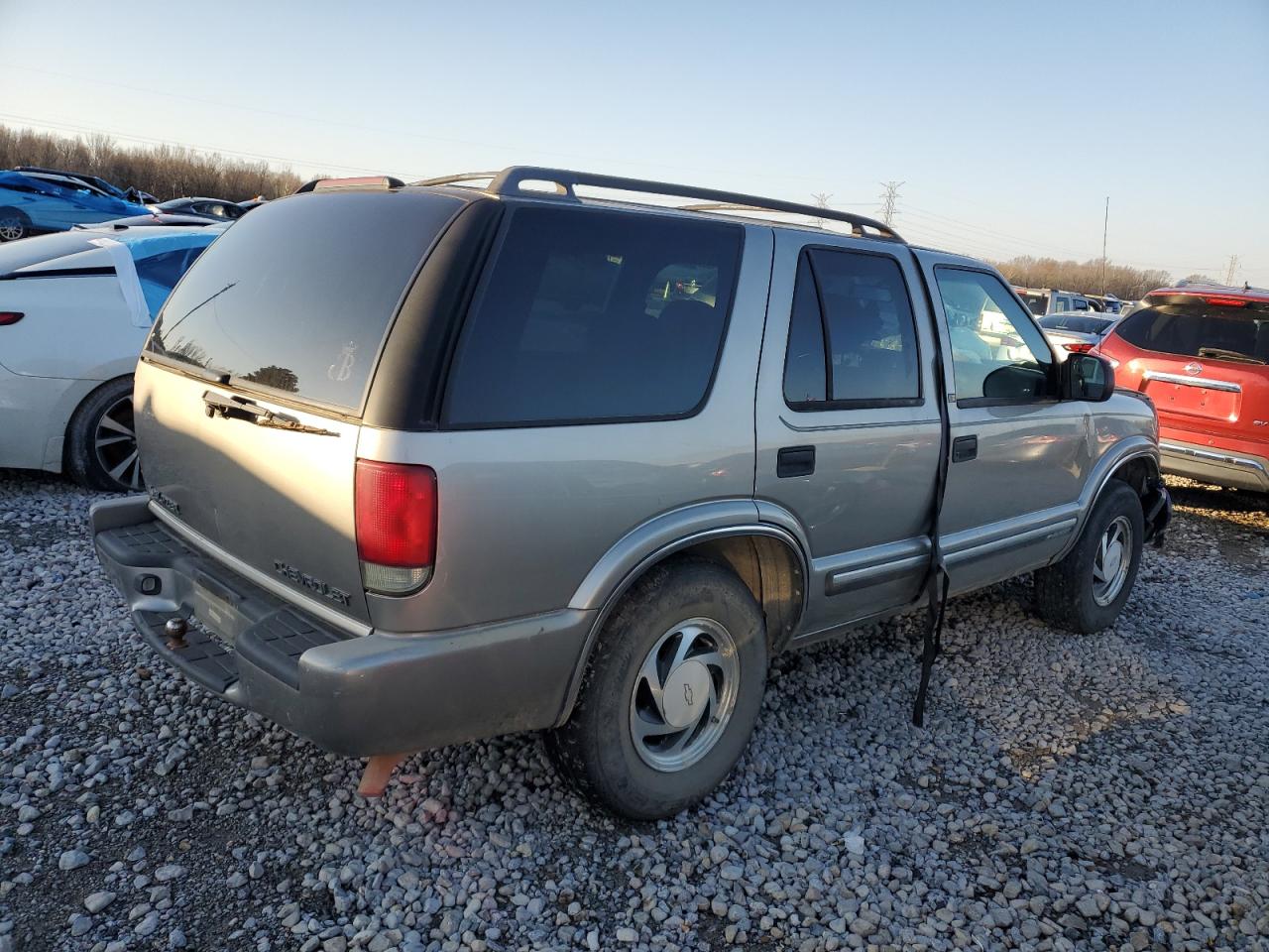 2001 Chevrolet Blazer - Image 3