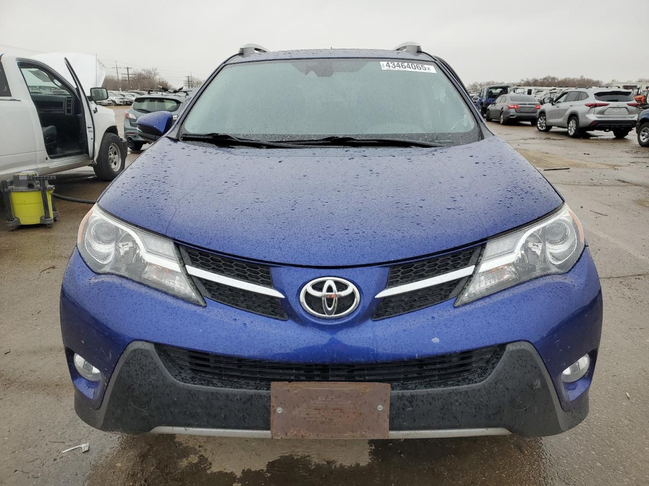 2015 Toyota RAV 4 - Image 5