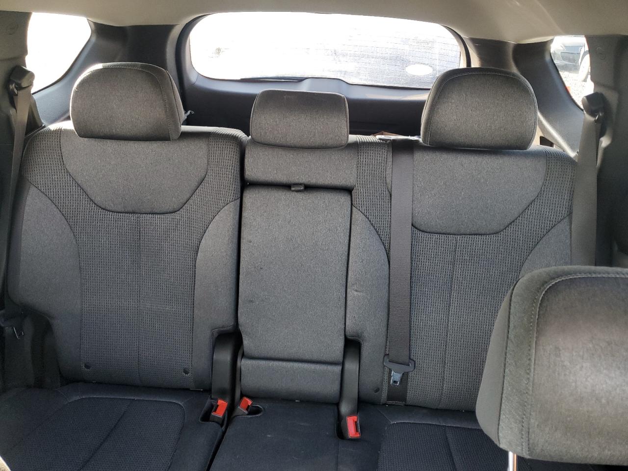 2020 Hyundai Santa Fe - Image 10
