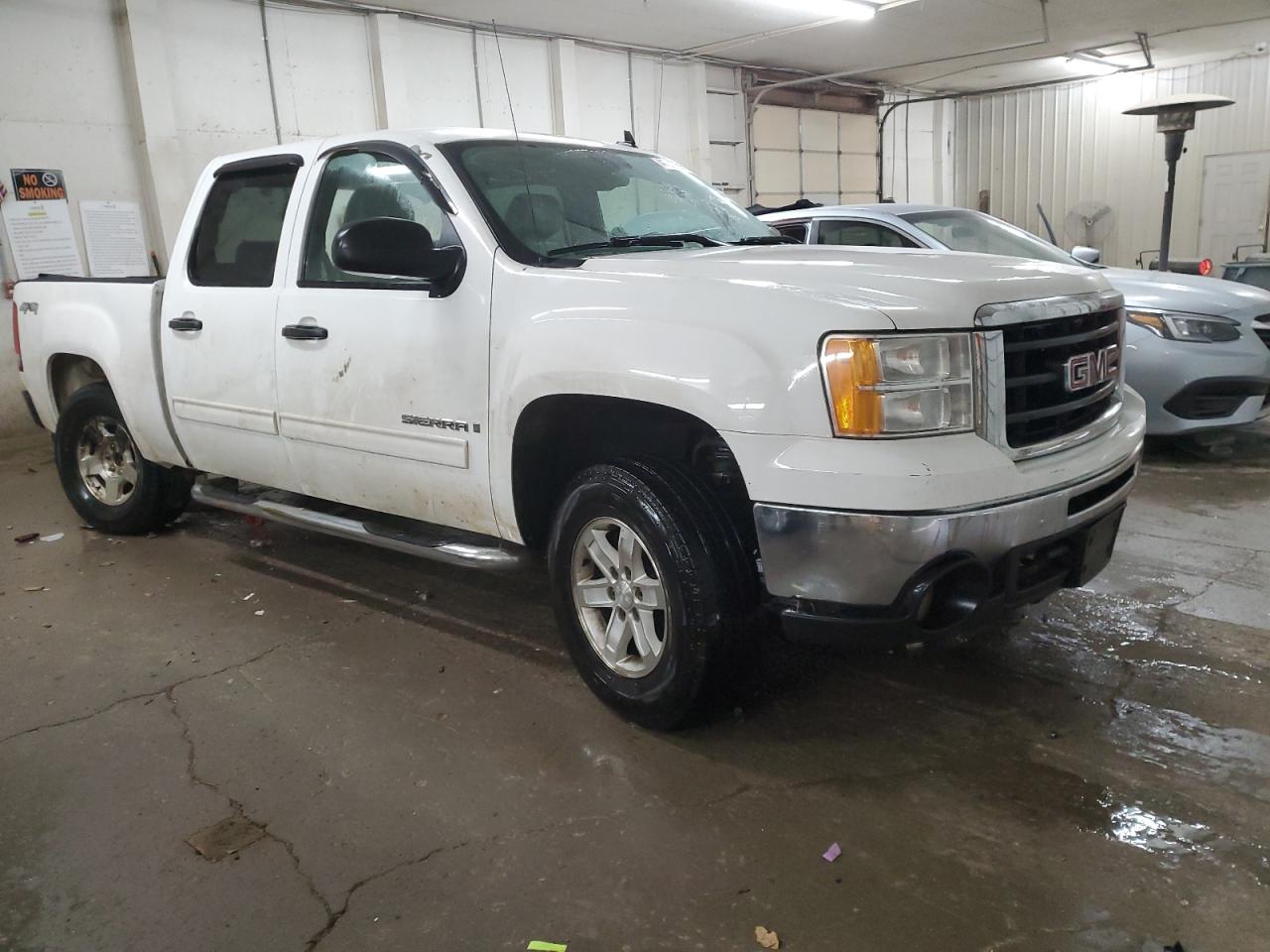 2009 GMC Sierra - Image 4