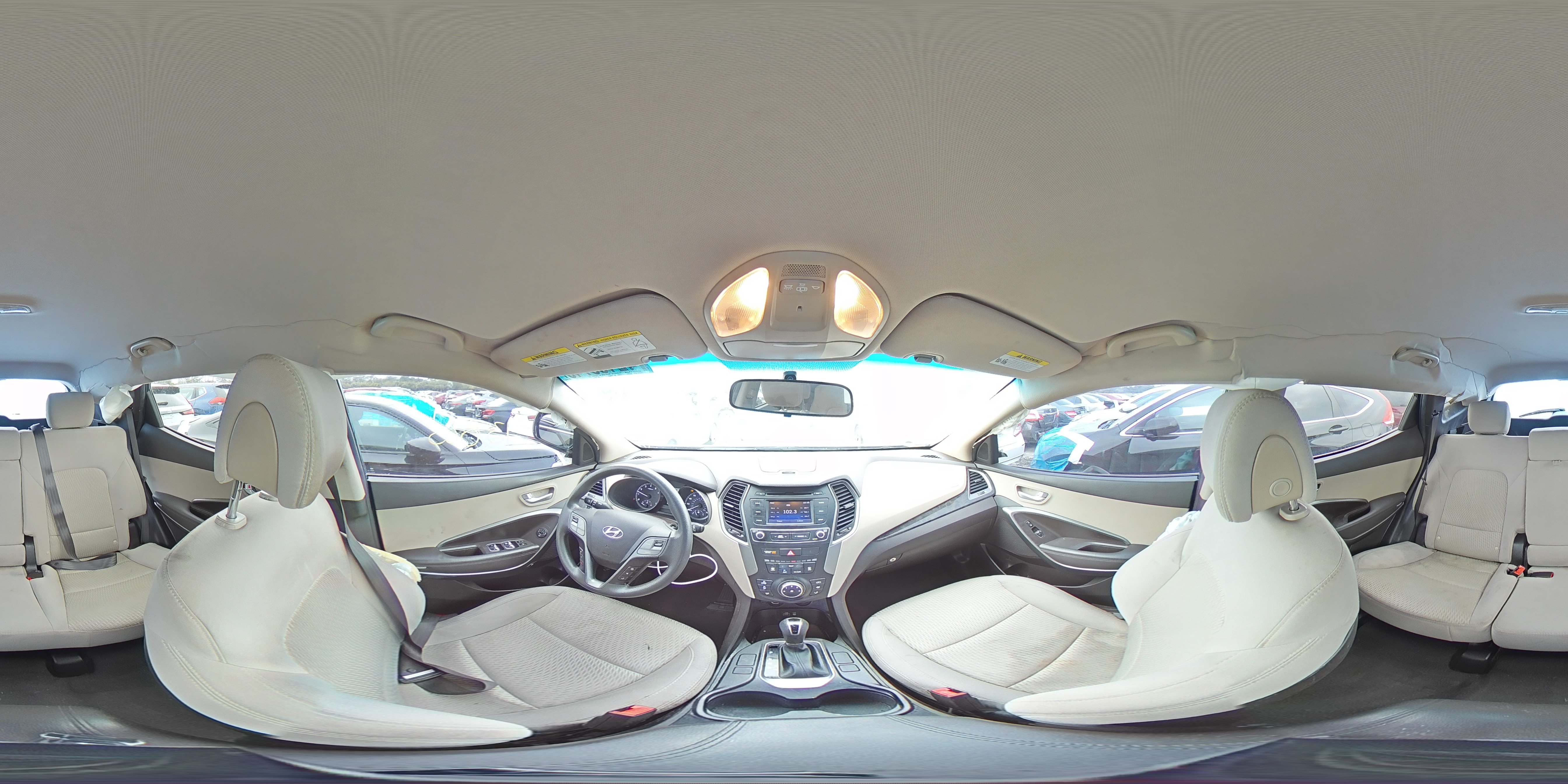 2018 Hyundai Santa Fe - Image 12