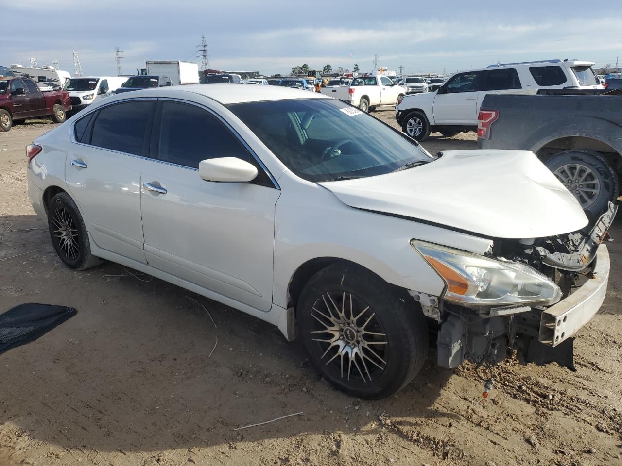 2013 Nissan Altima - Image 4