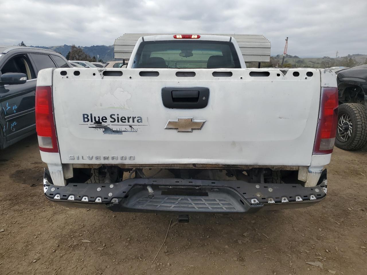 2007 Chevrolet Silverado - Image 6
