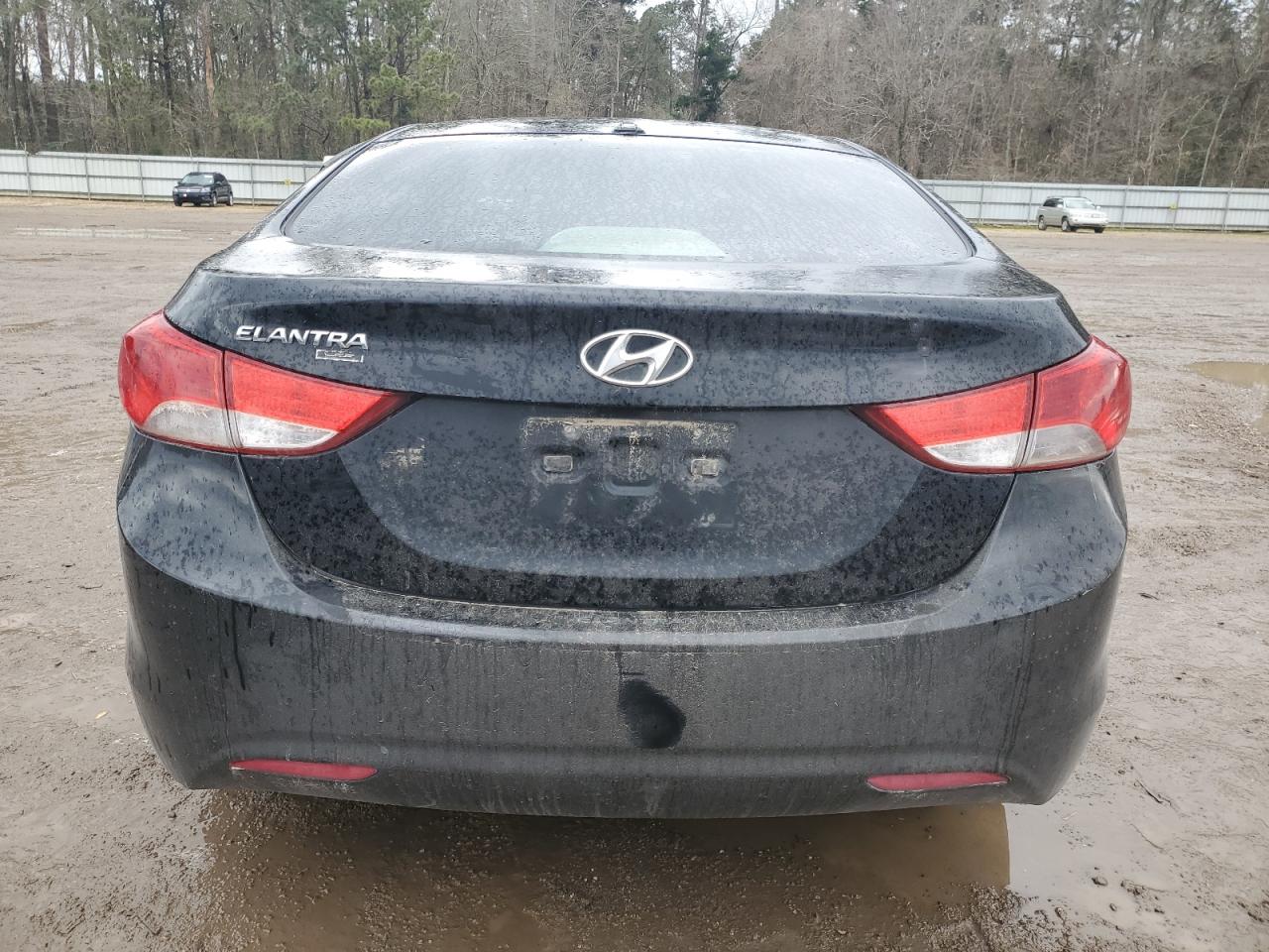 2013 Hyundai Elantra - Image 6