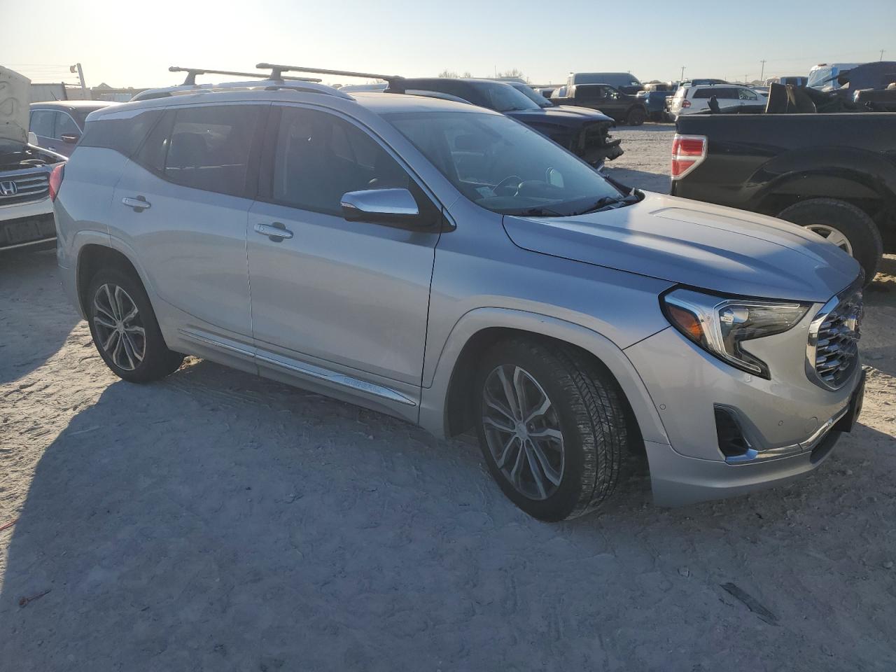 2018 GMC Terrain - Image 4