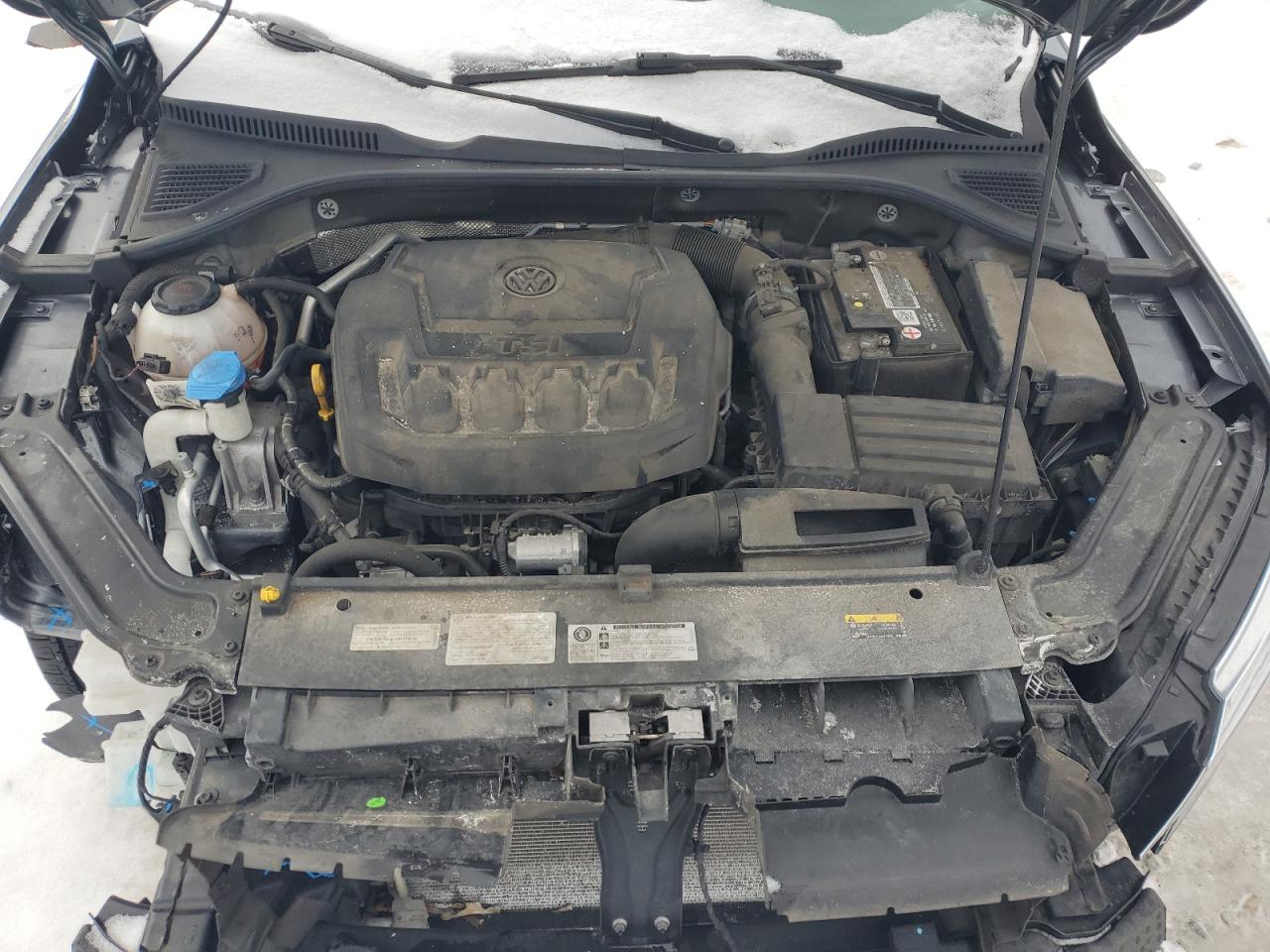 2020 Volkswagen Passat - Image 11