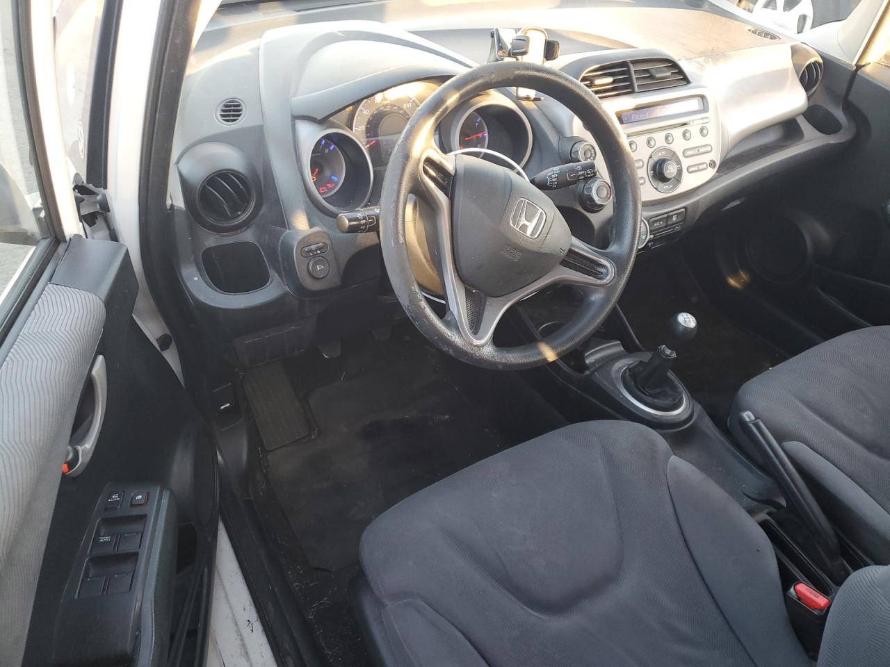 2009 Honda Fit - Image 8