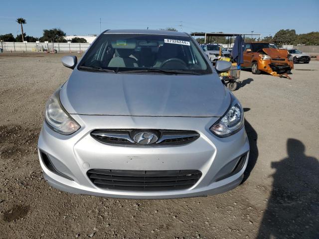  HYUNDAI ACCENT 2013 Srebrny