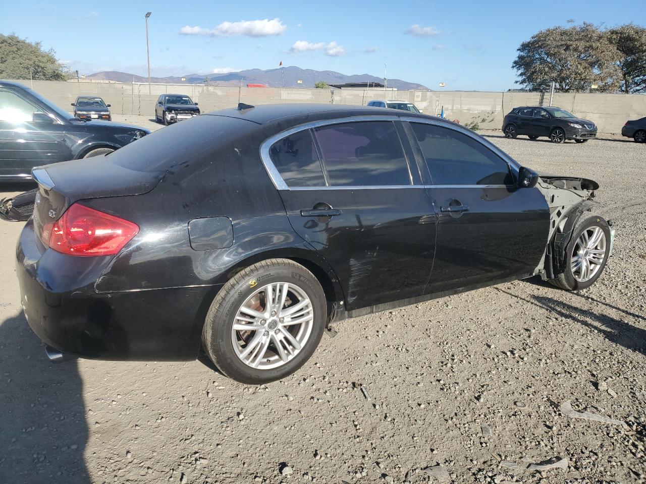 2011 Infiniti G - Image 3