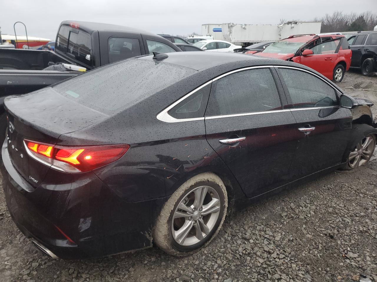 2018 Hyundai Sonata - Image 3