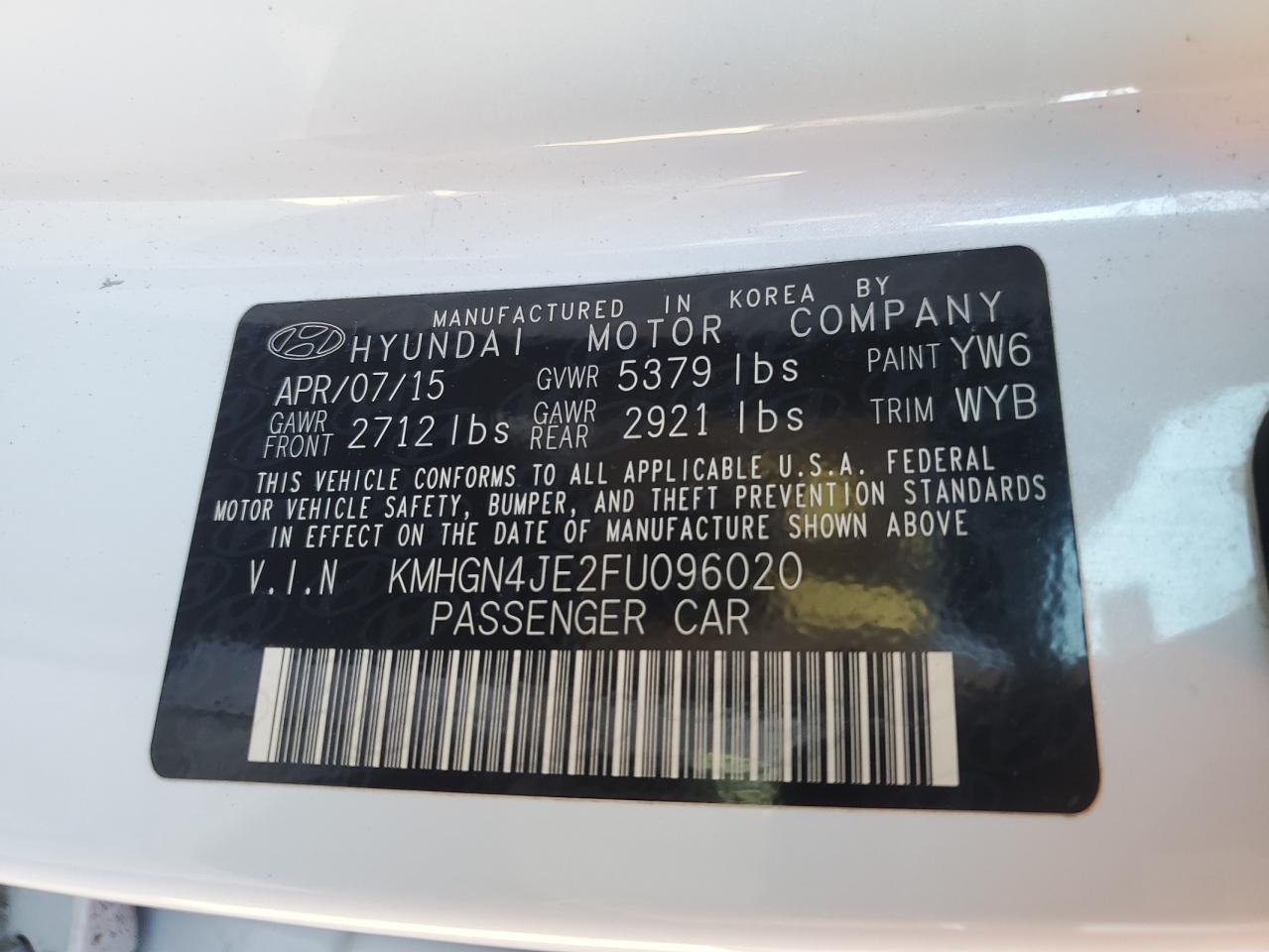 2015 Hyundai Genesis - Image 13